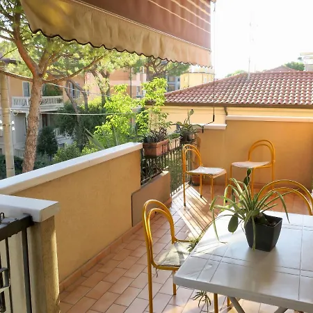 Casa Del Glicine